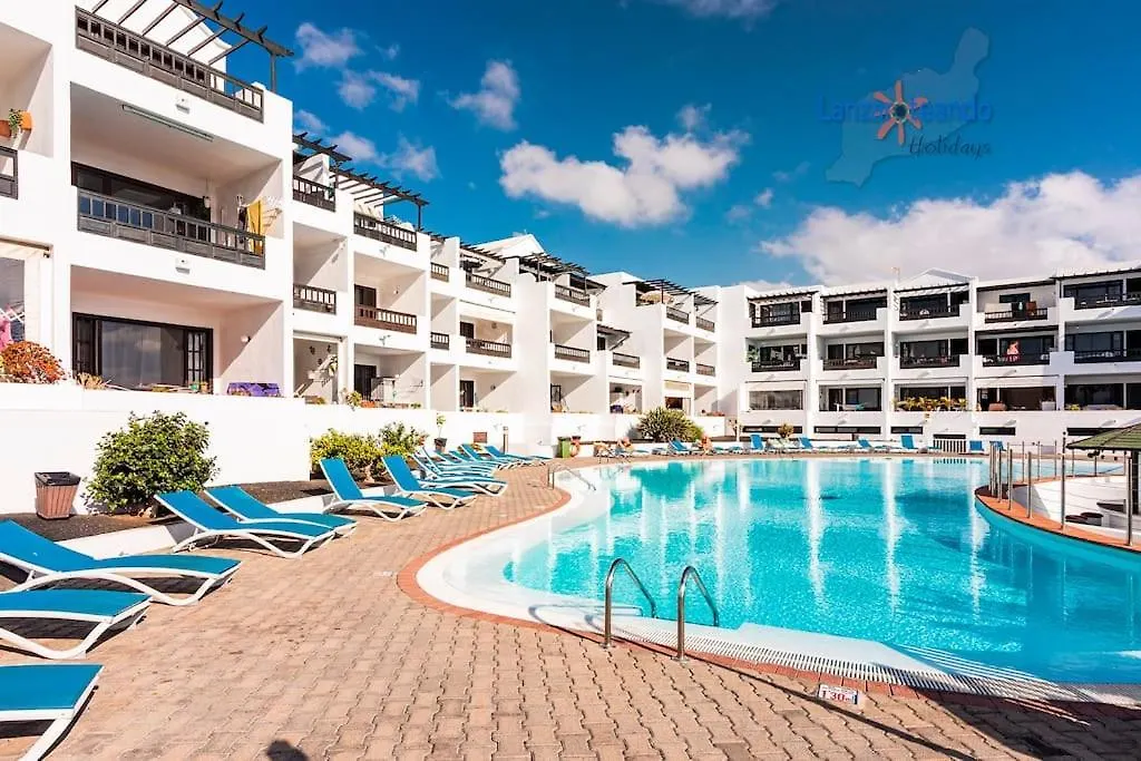 Casa Patty, Piscinas Climatizadas, Primera Linea Costa Teguise Apartment